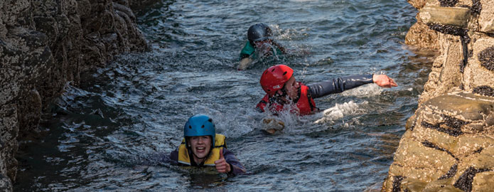 Tour ireland and experience Coasteering